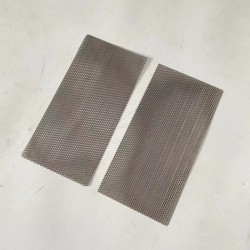 厂家直销304不锈钢冲孔网 室内外装饰网过滤冲孔网可定制网孔